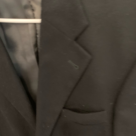 Men’s Black sport coat by Oscar Delarenta - Picture 5 of 8